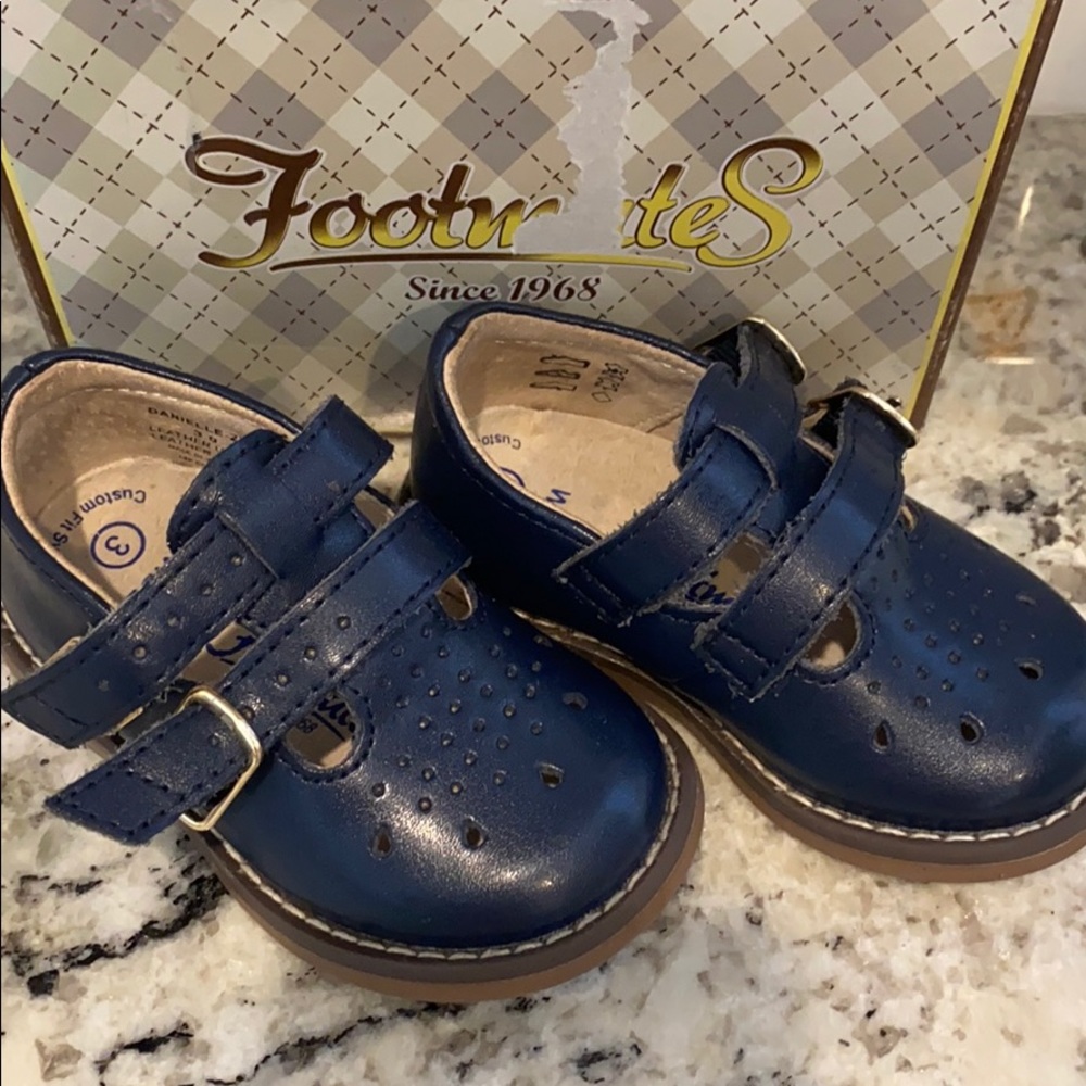 Footmates Danielle 2201 Navy size 3.0 M/W